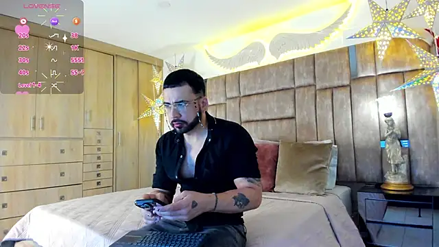 petterwilly1 online show from 12-15-25, 03:07