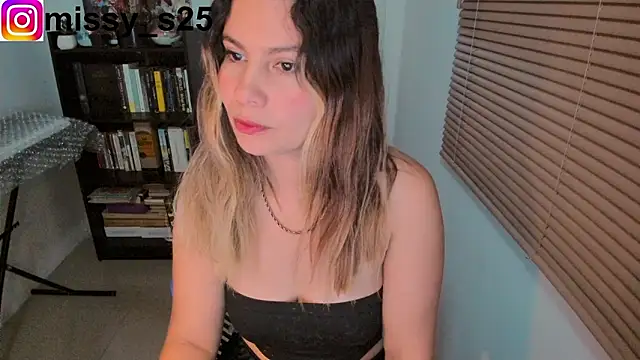 gigi stephans online show from 02-02-26, 01:48