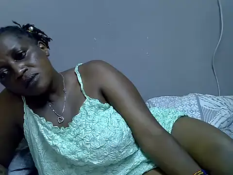 Snapshot of Hot_Caro chatting on 12-28-24, 12:04 Hot Caro online show from 12-28-24, 12:04