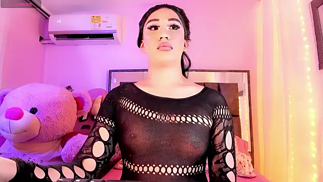 ShantalGirs online show from 09-30-25, 01:39