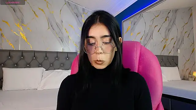 Julieta De Los Angeles online show from 02-04-25, 03:54