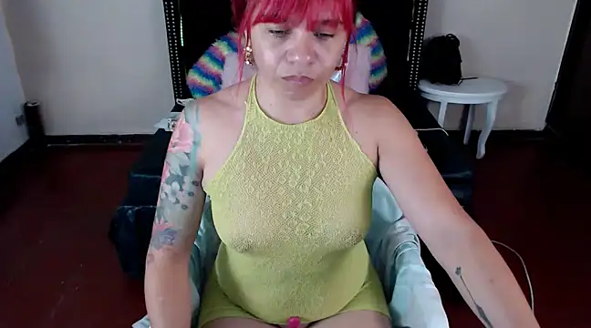 Snapshot of VioletaaaSlave chatting on 03-10-25, 11:55 VioletaaaSlave online show from 03-10-25, 11:55