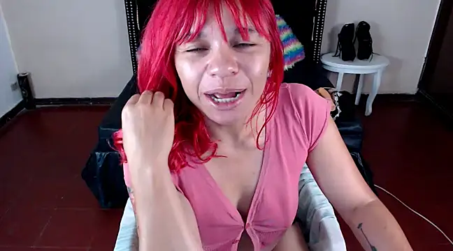 Snapshot of VioletaaaSlave chatting on 03-05-25, 12:00 VioletaaaSlave online show from 03-05-25, 12:00