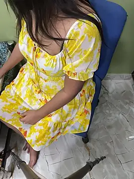 Snapshot of Hottest_Tamil chatting on 02-17-26, 03:42 Hottest Tamil online show from 02-17-26, 03:42