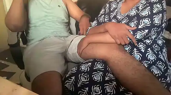 Snapshot of Hottest_Tamil chatting on 02-27-25, 12:34 Hottest Tamil online show from 02-27-25, 12:34