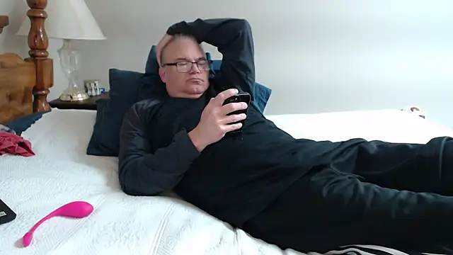 Snapshot of JaySloan chatting on 01-06-25, 01:52 JaySloan online show from 01-06-25, 01:52