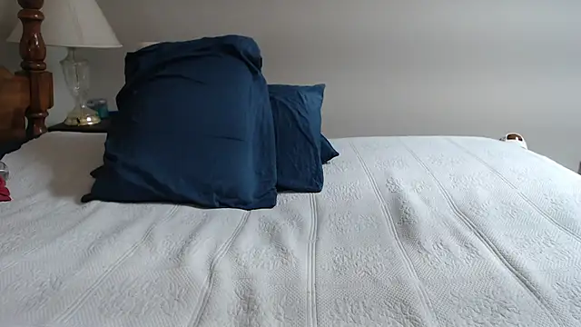 Snapshot of JaySloan chatting on 02-24-25, 01:31 JaySloan online show from 02-24-25, 01:31