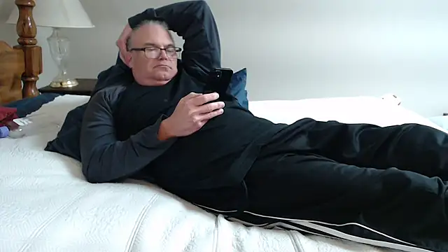 Snapshot of JaySloan chatting on 01-12-25, 08:14 JaySloan online show from 01-12-25, 08:14