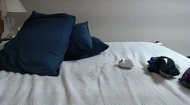 Snapshot of JaySloan chatting on 12-09-24, 06:25 JaySloan online show from 12-09-24, 06:25