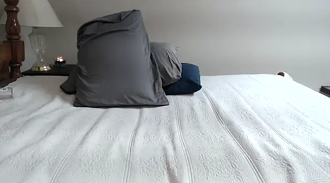 Snapshot of JaySloan chatting on 03-22-25, 04:04 JaySloan online show from 03-22-25, 04:04