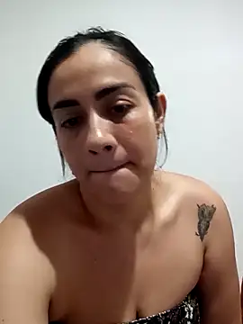 Snapshot of XGabrielaXX chatting on 03-05-25, 02:03 XGabrielaXX online show from 03-05-25, 02:03