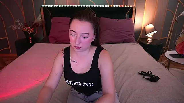 MonAmourrrR online show from 09-20-25, 06:18