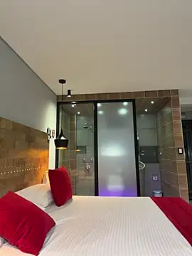 Snapshot of zui_lu chatting on 04-02-26, 01:35 zui lu online show from 04-02-26, 01:35