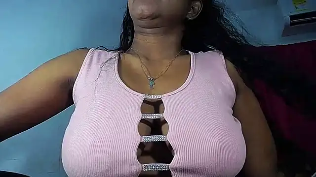 Snapshot of Sashabreck chatting on 05-06-26, 02:59 Sashabreck online show from 05-06-26, 02:59