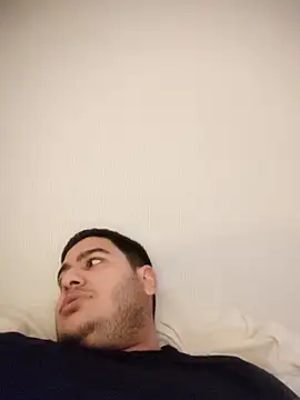 Snapshot of antoniovento chatting on 02-10-26, 11:42 antoniovento online show from 02-10-26, 11:42