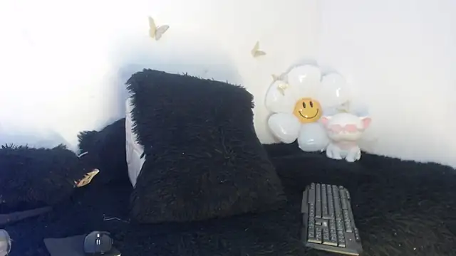 kimkyfox online show from 12-15-24, 03:45