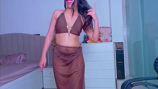 Aashika-Kaur online show from 10-07-25, 04:35