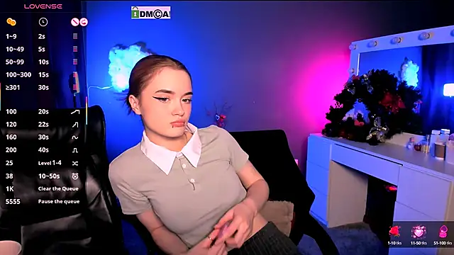 Snapshot of liana_kisses chatting on 02-26-25, 05:24 liana kisses online show from 02-26-25, 05:24