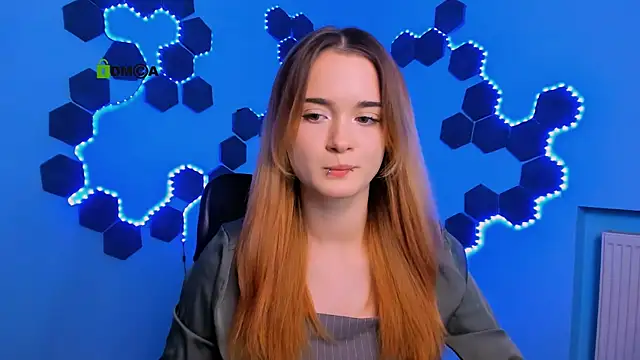 liana kisses online show from 11-30-25, 08:09