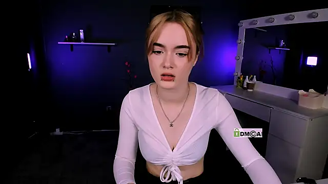 Snapshot of liana_kisses chatting on 03-07-25, 08:22 liana kisses online show from 03-07-25, 08:22