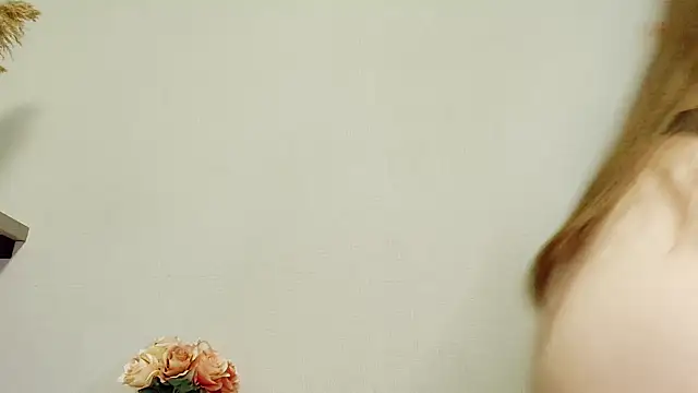 Snapshot of AliseSexyDoll777 chatting on 04-23-26, 07:15 AliseSexyDoll777 online show from 04-23-26, 07:15