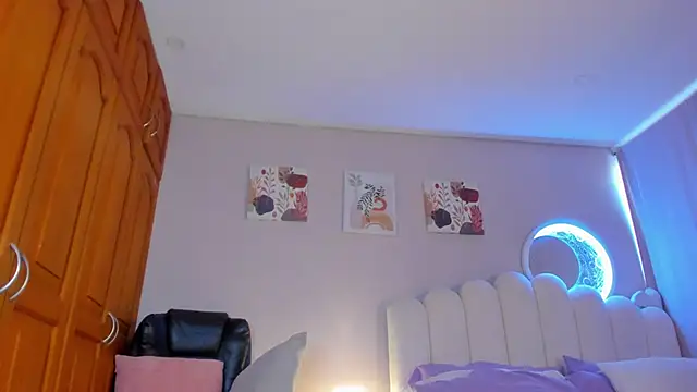 martinaaricci online show from 11-12-25, 12:20