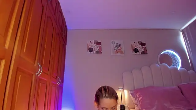 martinaaricci online show from 01-10-26, 02:23