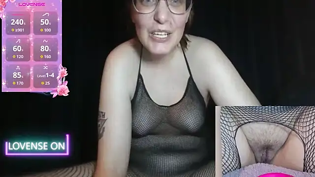 PernillaGirl online show from 10-15-25, 06:05