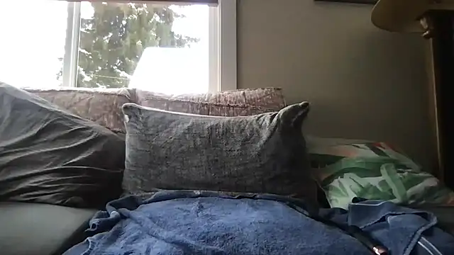 cliveokanagan24 online show from 12-02-25, 07:59