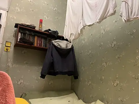 Snapshot of Ariel_Ari chatting on 01-10-25, 01:52 Ariel Ari online show from 01-10-25, 01:52