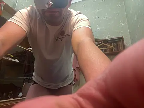 Snapshot of Ariel_Ari chatting on 02-13-25, 03:29 Ariel Ari online show from 02-13-25, 03:29