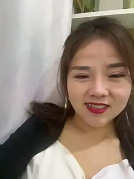 Efangfang online show from 03-11-25, 10:07