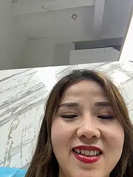 Efangfang online show from 03-02-25, 11:52
