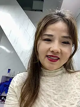 Efangfang online show from 03-04-25, 10:57