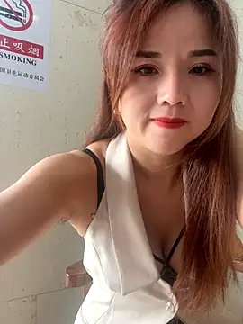 Efangfang online show from 09-10-25, 01:59