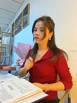 Snapshot of Efangfang chatting on 02-05-26, 11:50 Efangfang online show from 02-05-26, 11:50