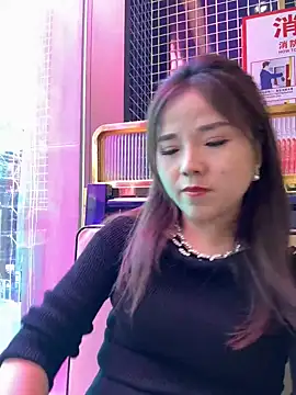 Efangfang online show from 02-18-25, 07:10