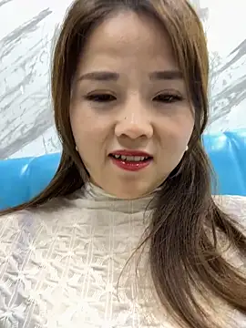 Efangfang online show from 02-26-25, 01:22