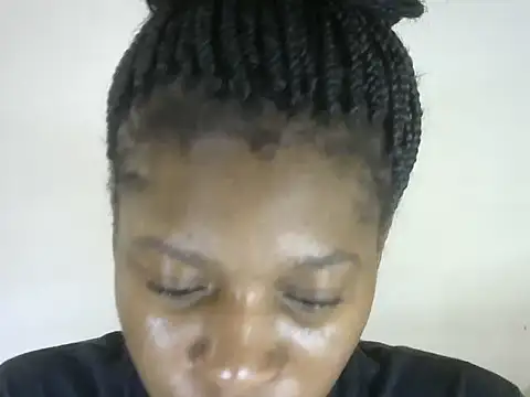 Pretty-emmie online show from 10-04-25, 11:34