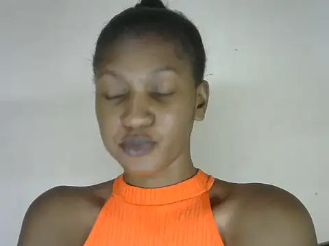 Pretty-emmie online show from 09-16-25, 03:46