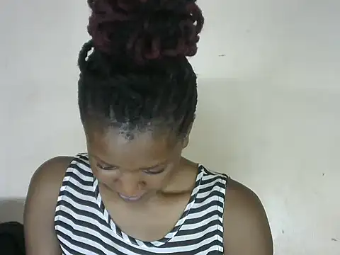Pretty-emmie online show from 02-25-25, 06:03