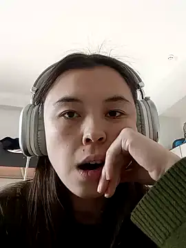 Snapshot of BluesAlyssa chatting on 01-22-25, 10:07 BluesAlyssa online show from 01-22-25, 10:07