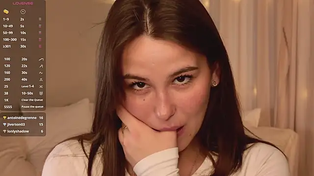 EmiliaDreams online show from 06-01-26, 03:55