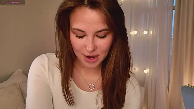 EmiliaDreams online show from 05-04-26, 03:48