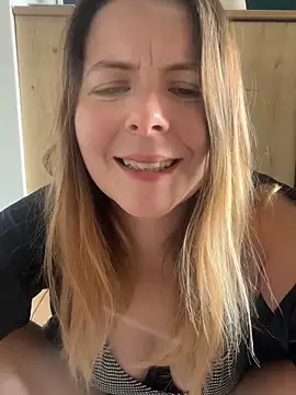 Nina blain online show from 03-22-26, 12:40