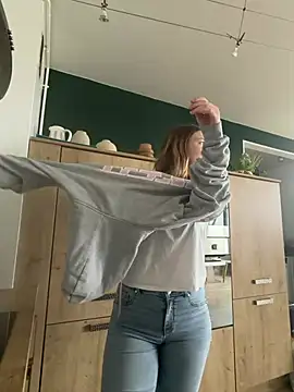 Nina blain online show from 02-13-26, 09:53