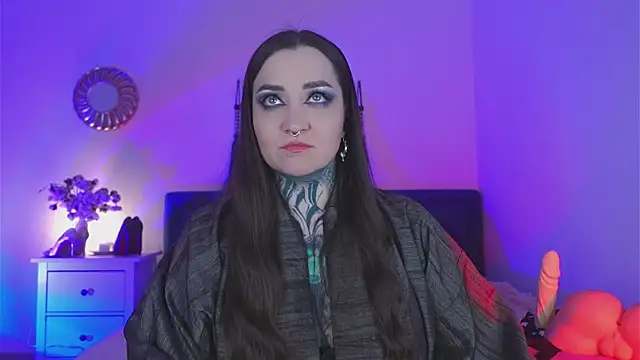 Snapshot of SindelDark chatting on 02-17-25, 02:06 SindelDark online show from 02-17-25, 02:06