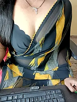 Snapshot of Adwithaa chatting on 02-13-26, 06:41 Adwithaa online show from 02-13-26, 06:41