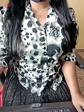 Snapshot of Adwithaa chatting on 02-07-26, 05:59 Adwithaa online show from 02-07-26, 05:59