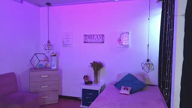 Violeta dss online show from 12-03-25, 01:43